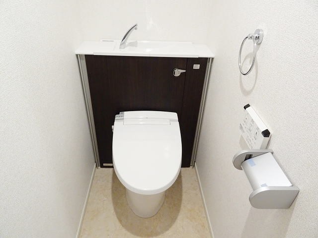 イーストブルー六番館 トイレ