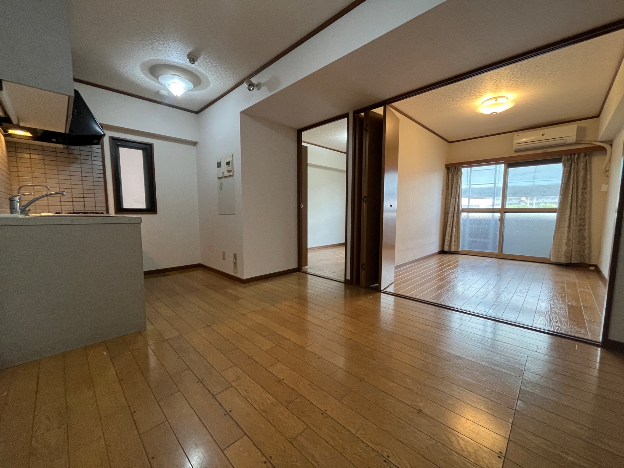 兵庫県神戸市東灘区深江本町２丁目 リビング