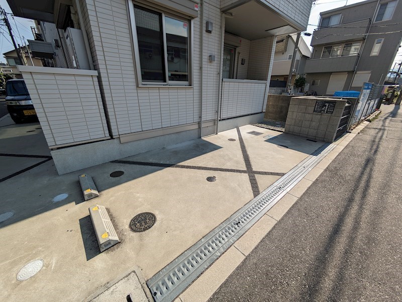 アルタイル・ヴィラ2 駐車場