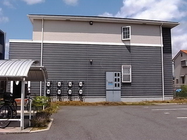 アジロガーデン 駐車場
