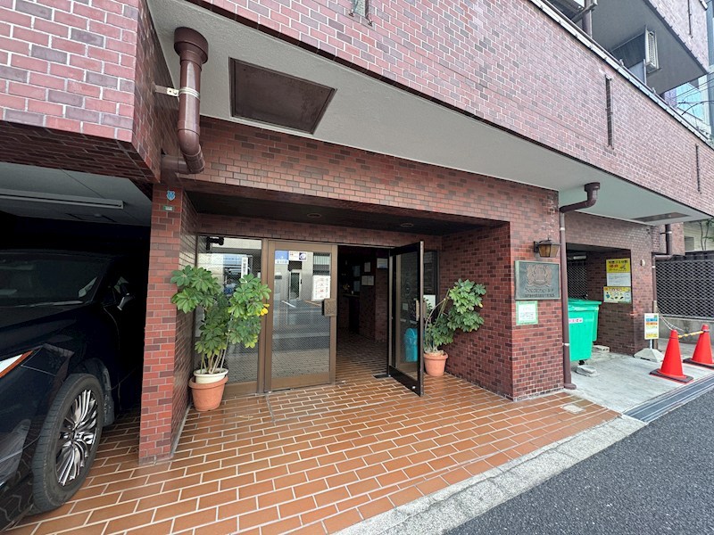 ライオンズマンション神戸 エントランス