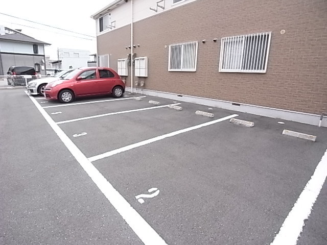 アメニティハウス 駐車場