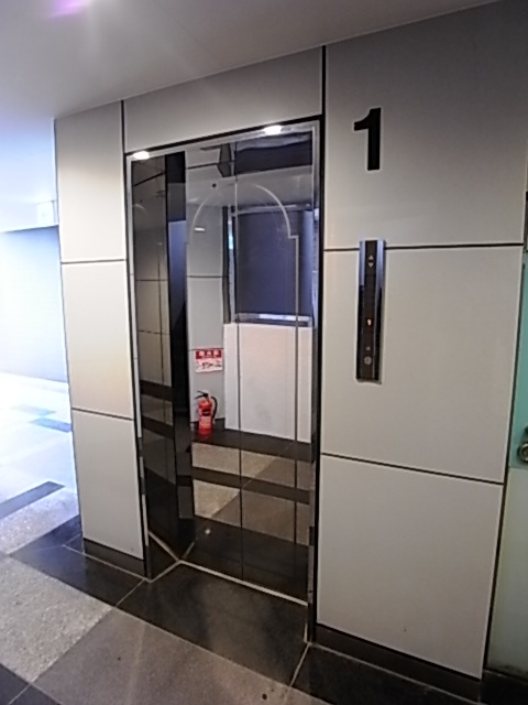 兵庫県明石市東仲ノ町 エントランス