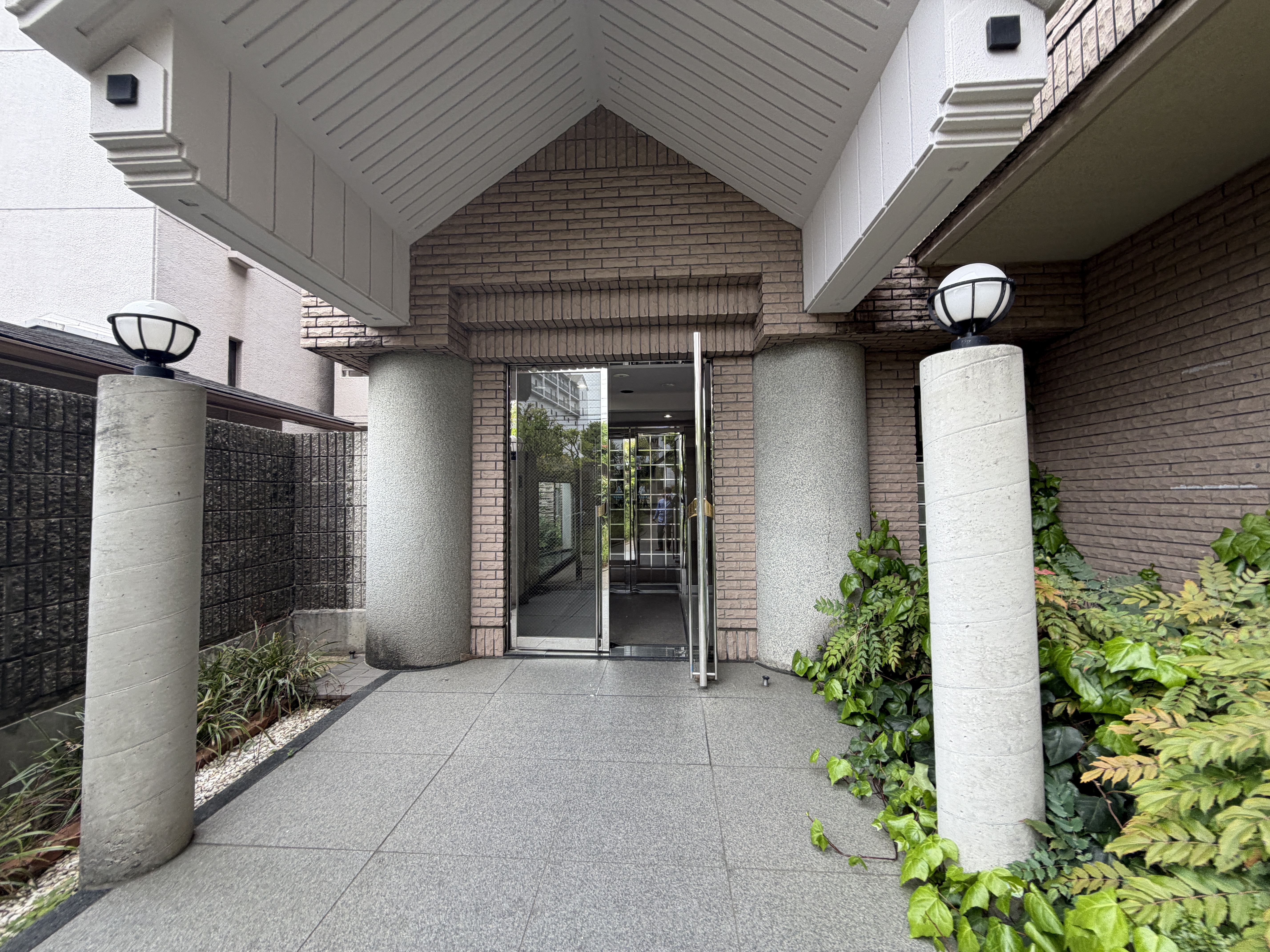 アーデンコート住吉川 エントランス