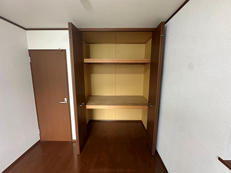 メゾン三条 収納