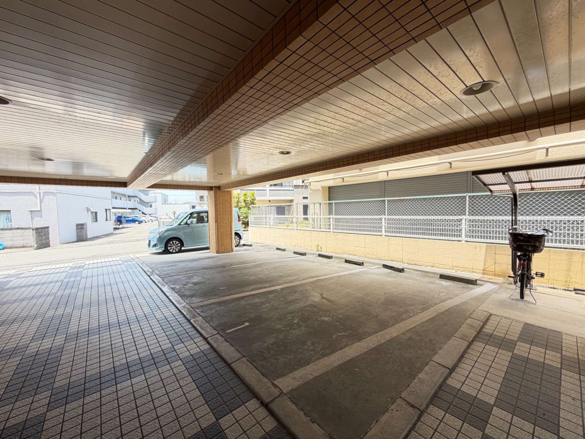 ピアウエスト西明石 駐車場