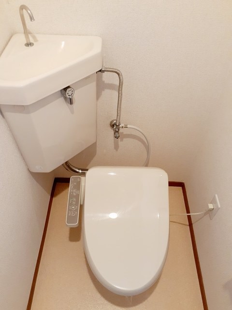 兵庫県神戸市垂水区桃山台５丁目 トイレ