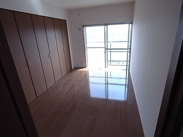 ワコーレアルテ上筒井 収納