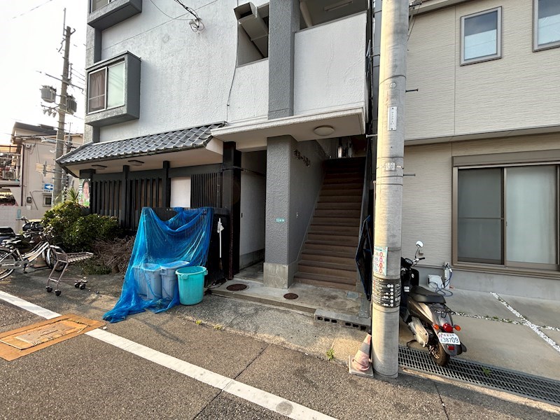 ボヌール里中 エントランス