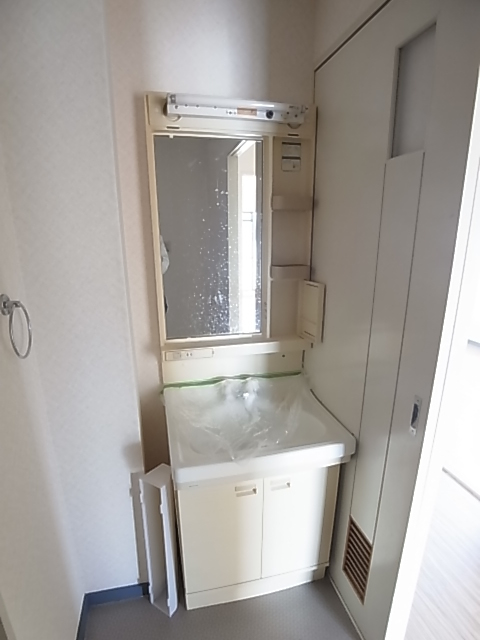 ガーデンハイツ桃山台壱番館 洗面所