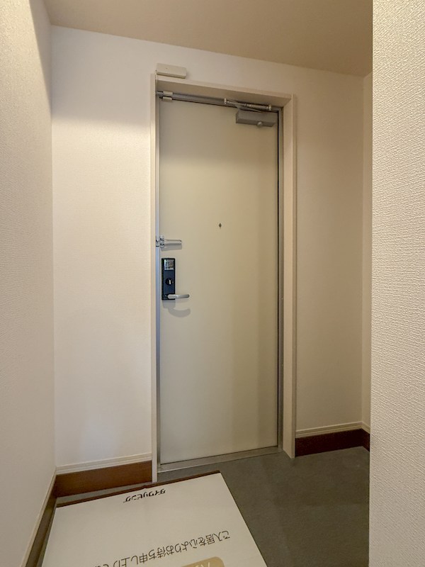 エル ビエント2 玄関