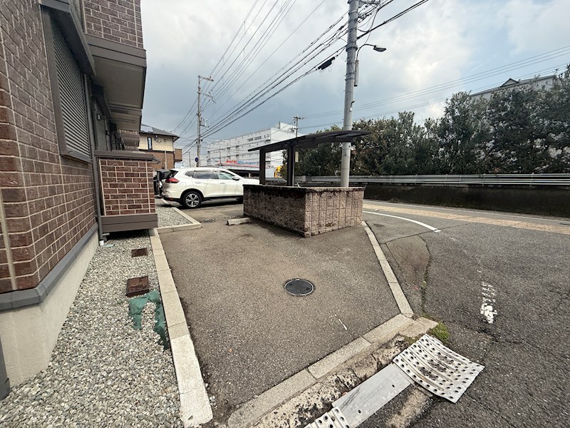 ウェルフェア魚崎 駐車場