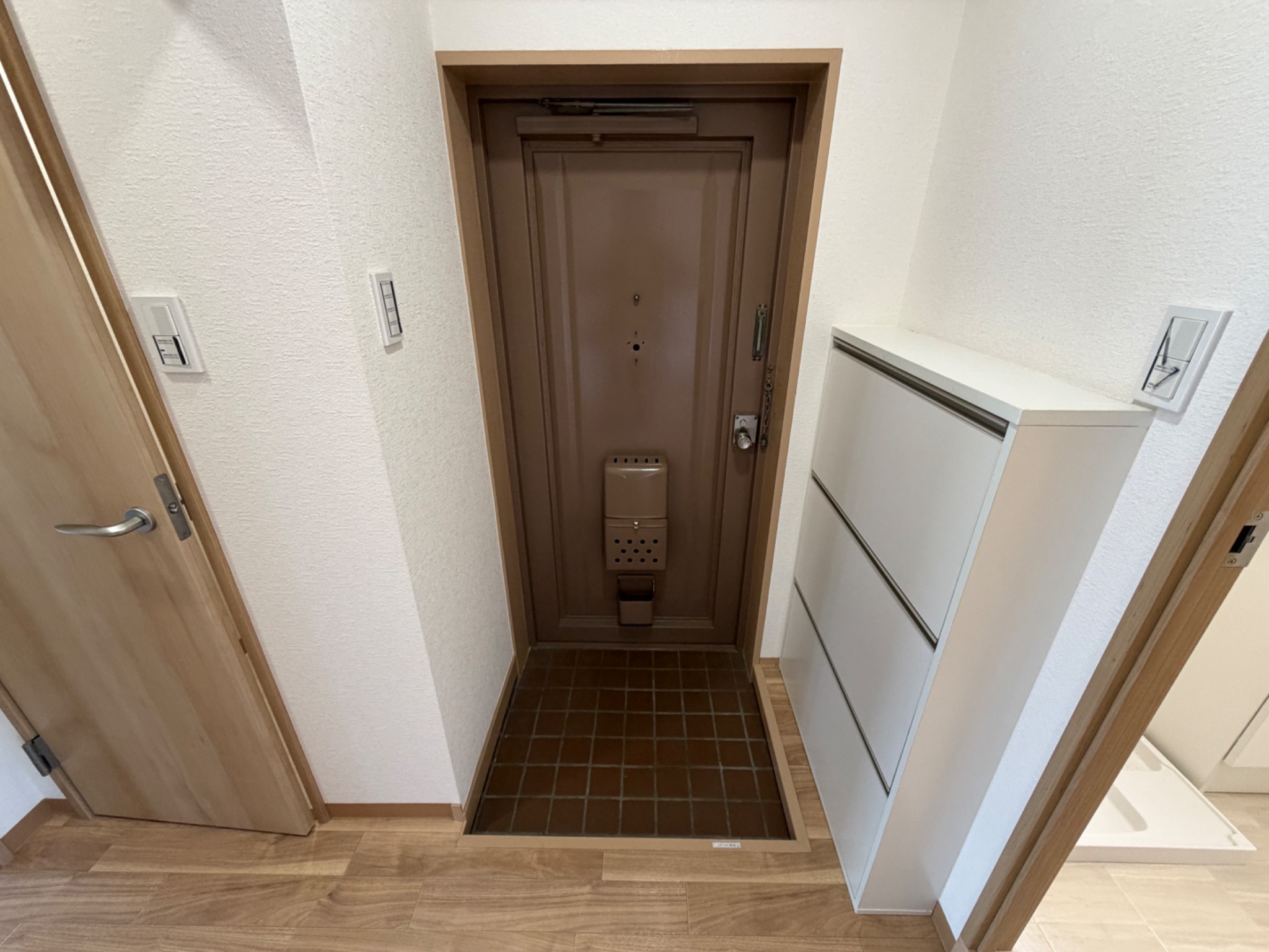 高木マンション 玄関