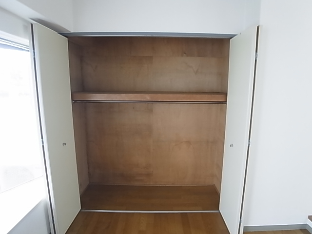 エール向陽 収納
