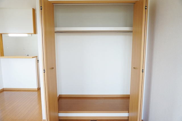 リヴィエール西河原 収納
