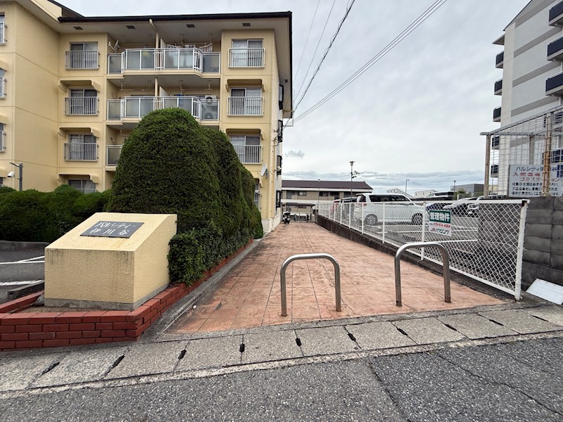 パルシティ伊川谷 エントランス
