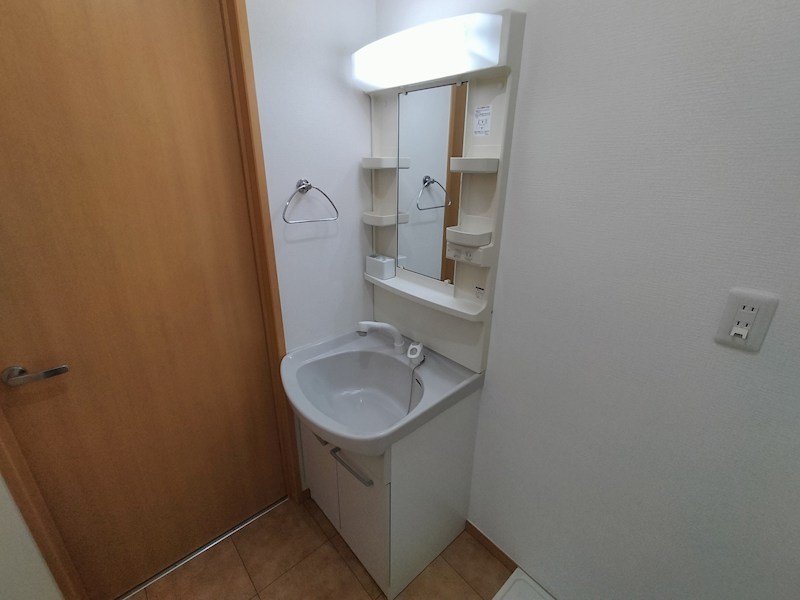 兵庫県尼崎市次屋１丁目 洗面所