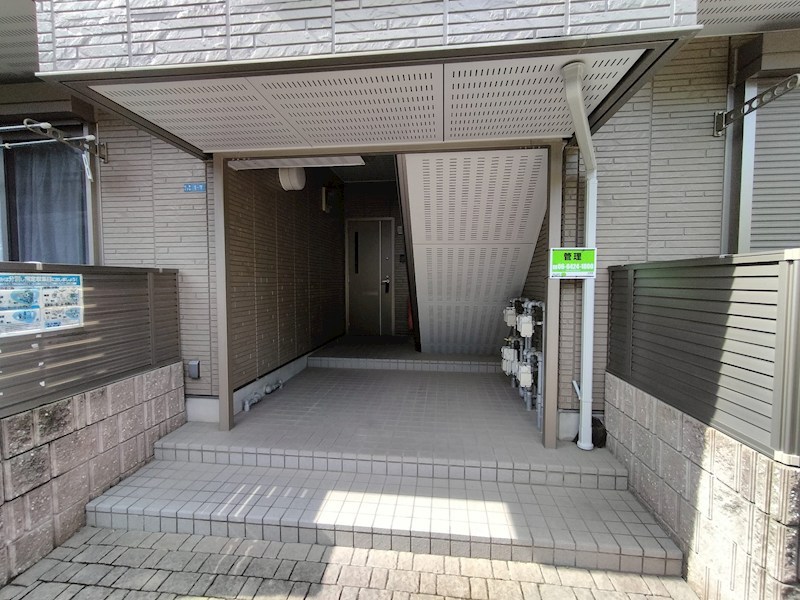兵庫県尼崎市次屋１丁目 エントランス
