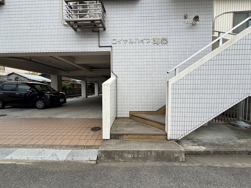 兵庫県明石市西新町２丁目 エントランス