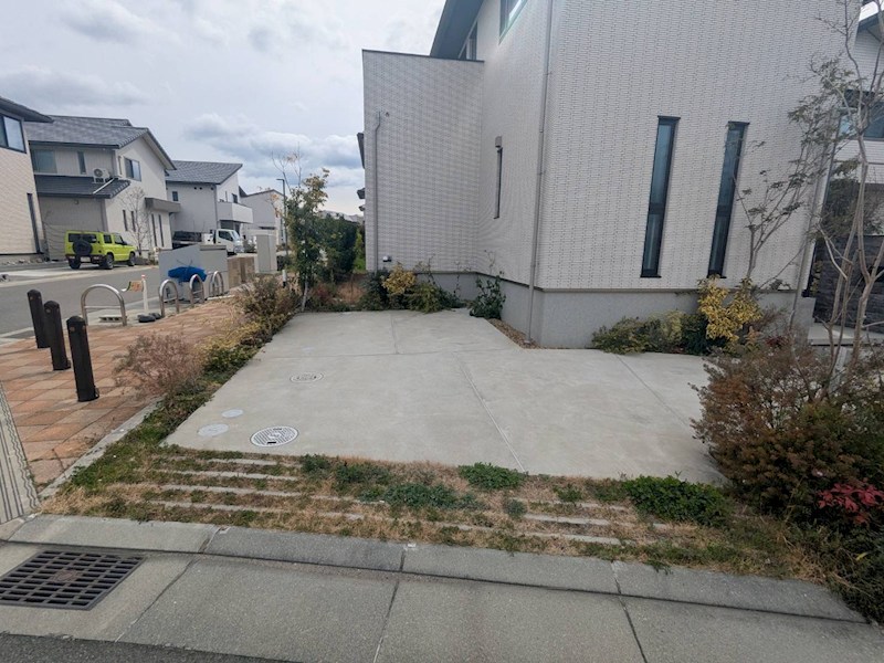 涼風町　戸建 駐車場