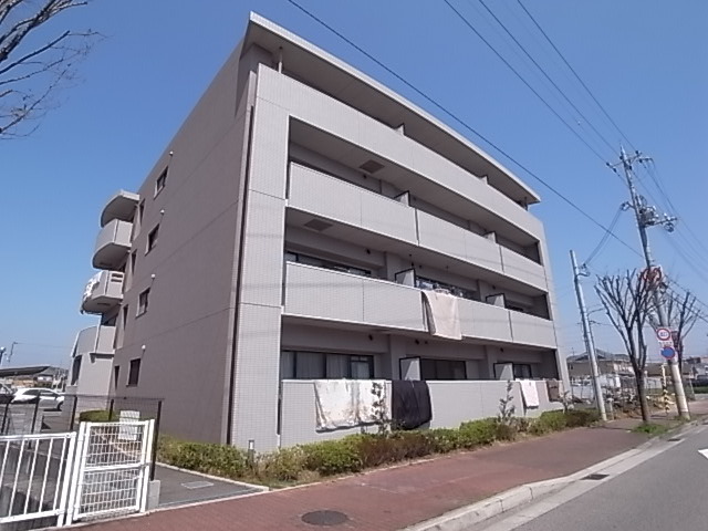 パインプロス 外観