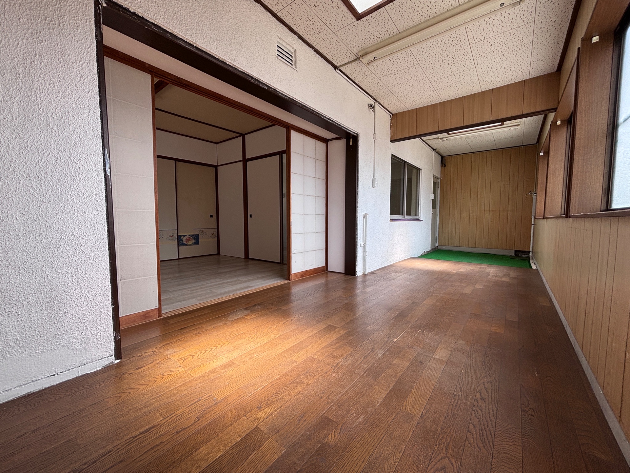 兵庫県西宮市松原町 リビング