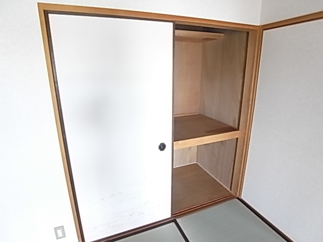 峠ハイツ 収納