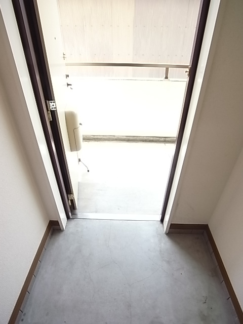 峠ハイツ 玄関