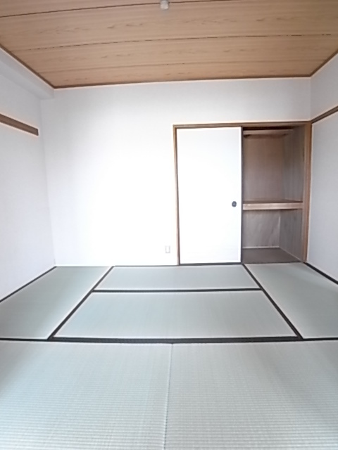 峠ハイツ ベッドルーム
