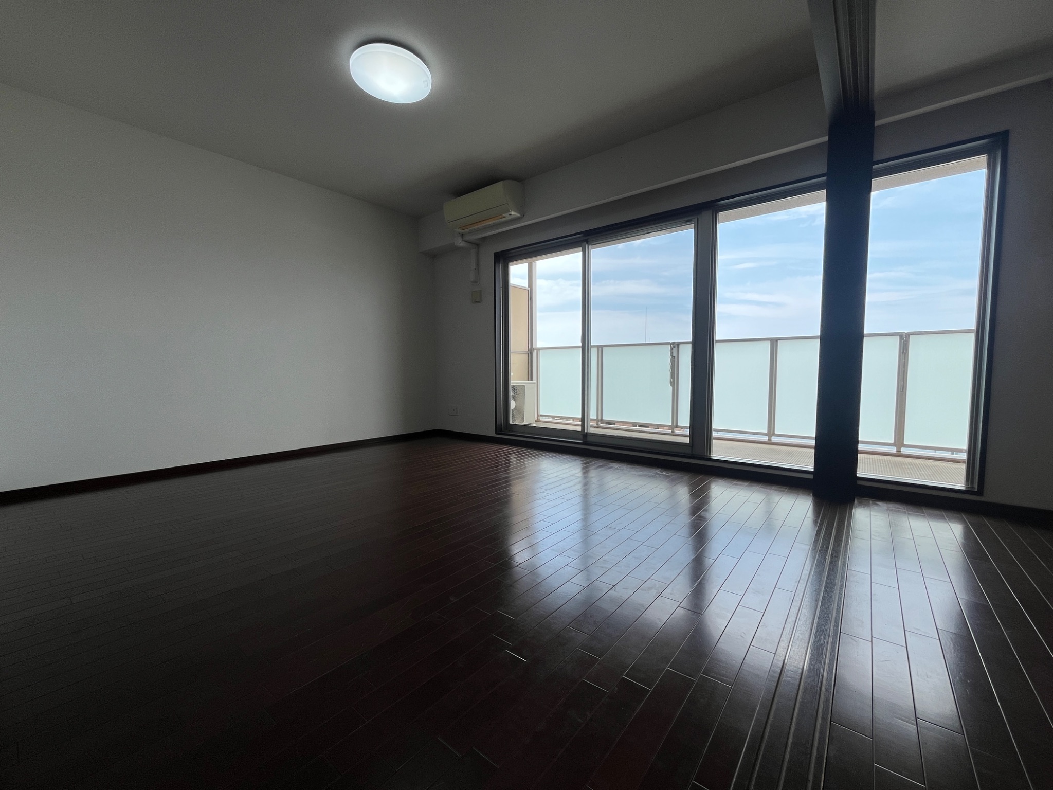 サニープレイス西芦屋 2号館 リビング