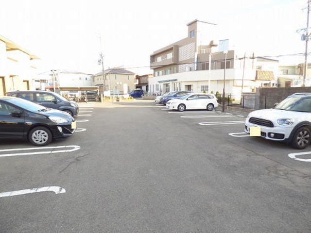 ショーエン・パディー1 駐車場