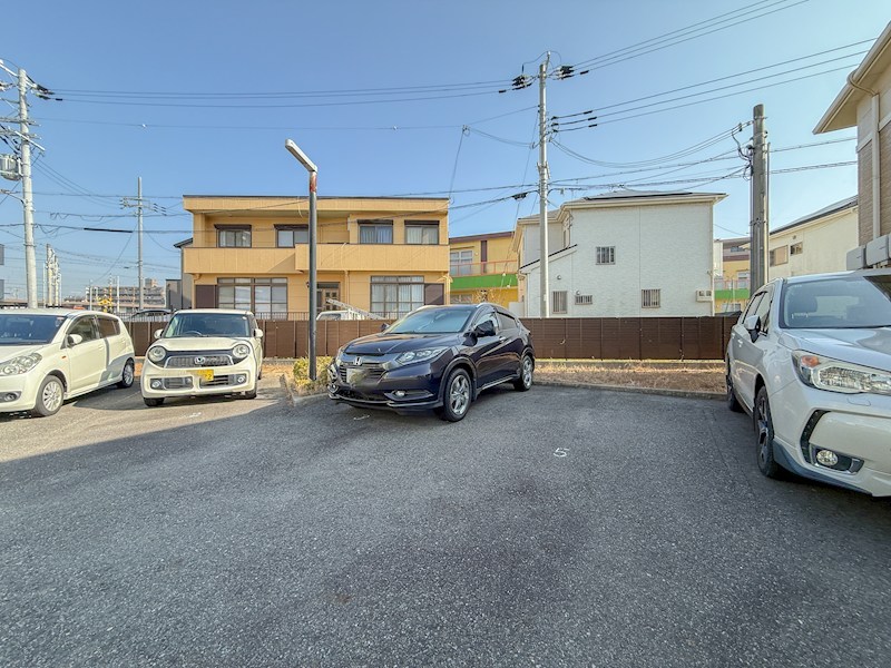 兵庫県明石市魚住町西岡 駐車場