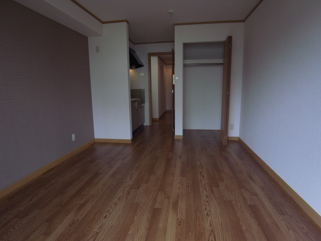 兵庫県明石市魚住町西岡 リビング
