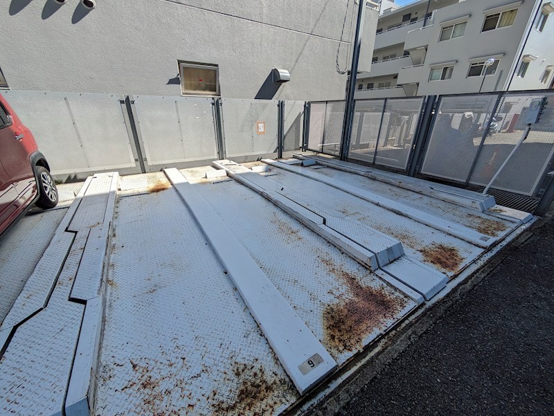 アビタ・コア1 駐車場