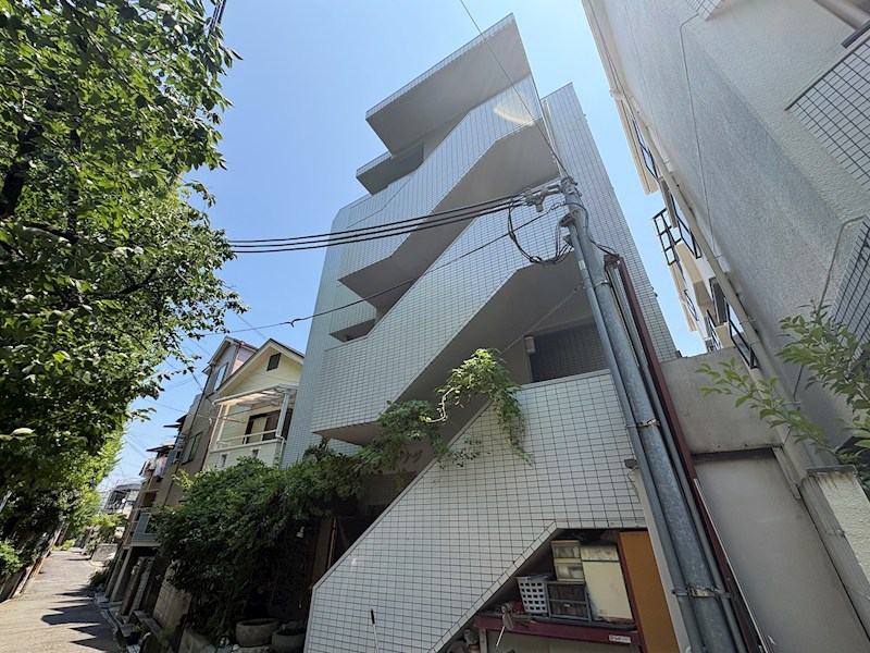 トロントナダ 外観