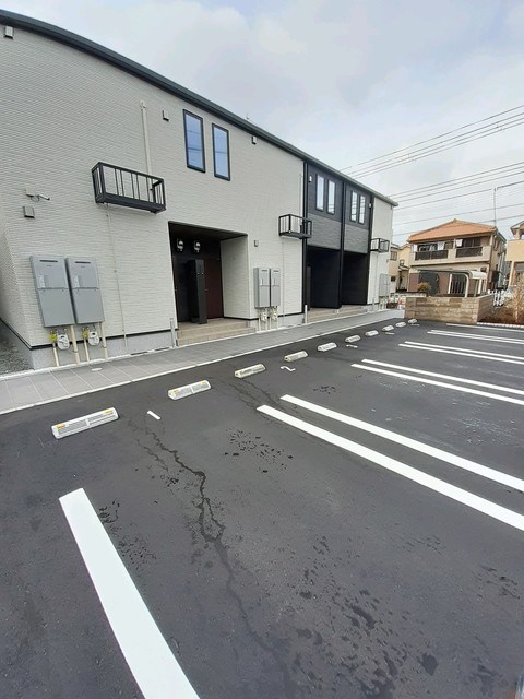 ライラック 駐車場