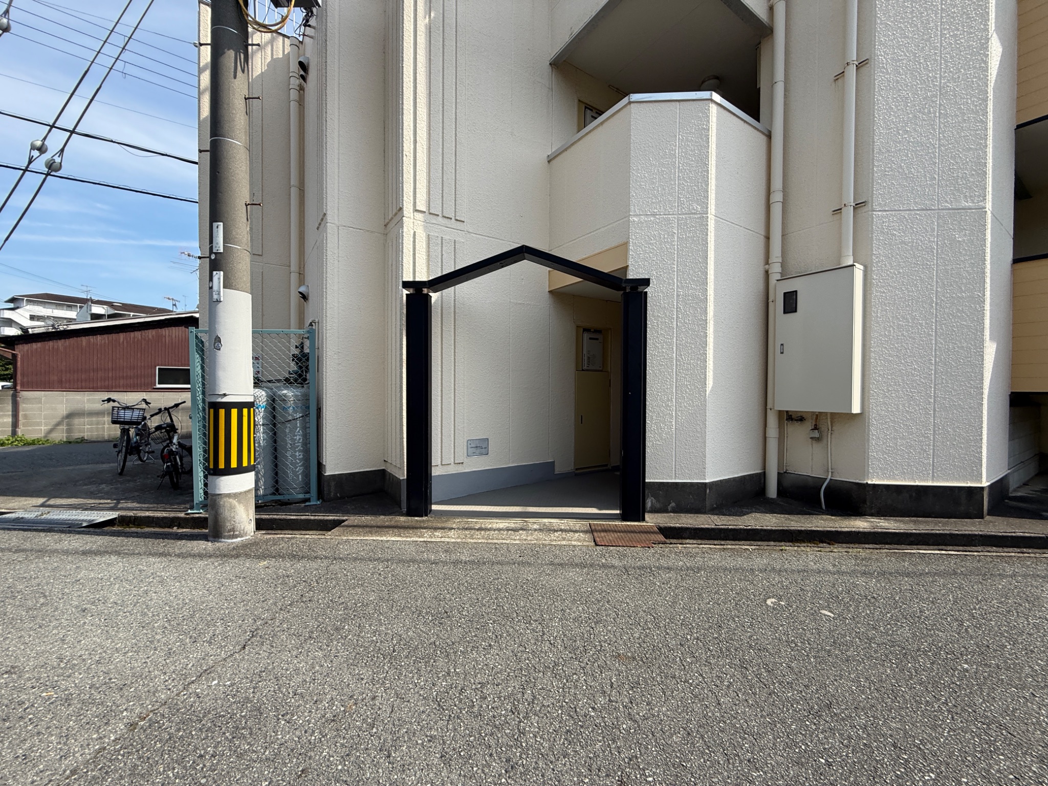 ファーストハウス エントランス