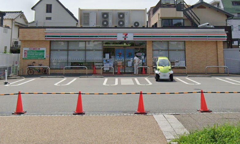 パーク・ハイム芦屋呉川町 コンビニ