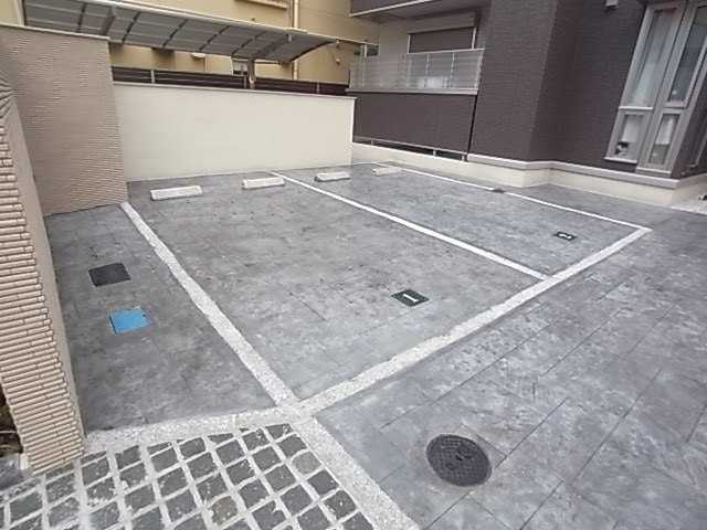 EVISTAGE甲子園 駐車場