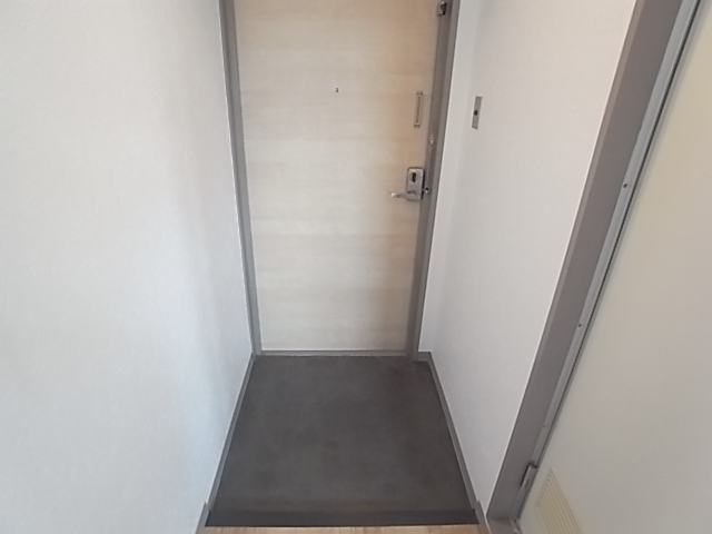 メゾン笠屋町 玄関