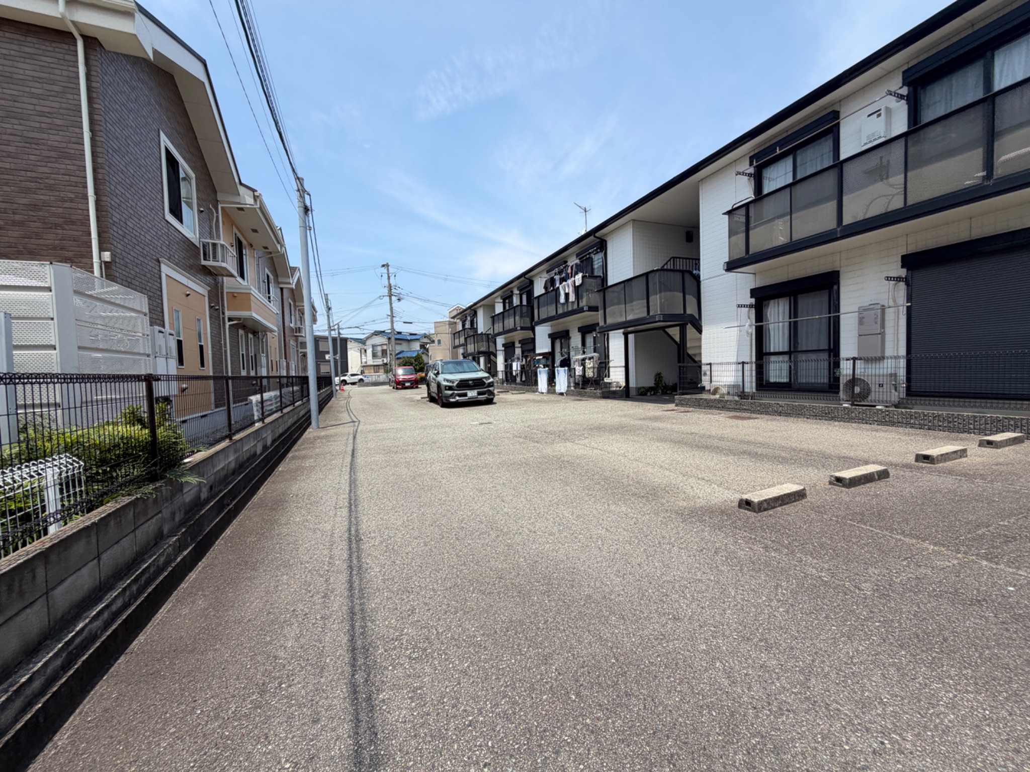 メルヴィルB棟 駐車場