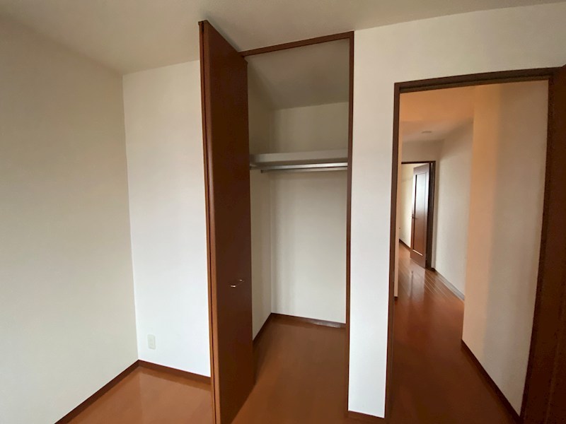 オリゼー芦屋西D 収納