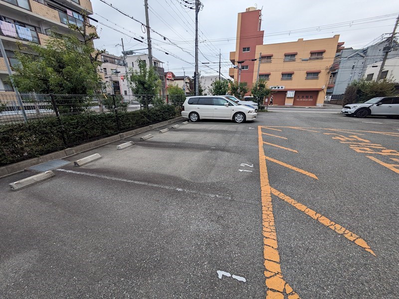 アウローラ武庫之荘 駐車場