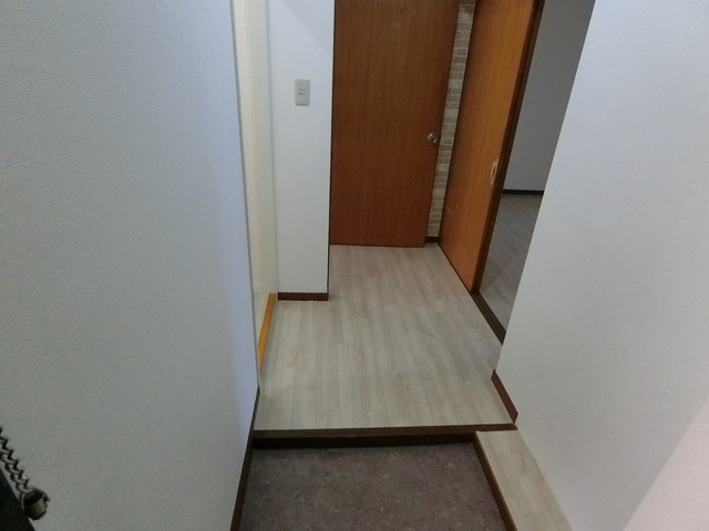 グリーンハイム山口 玄関