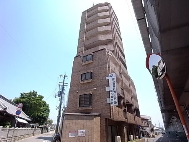 サンエキューズ2 外観
