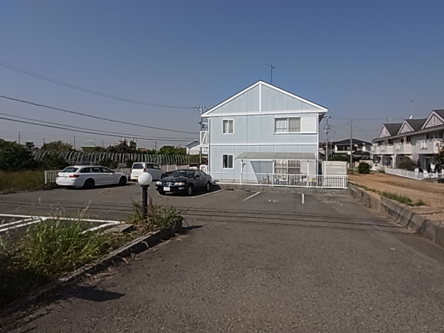 メゾン・ドゥ・ヴェール 駐車場