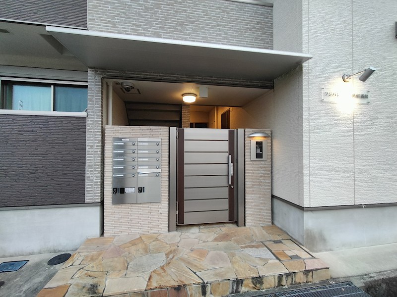 フジパレス立花駅南1番館 エントランス