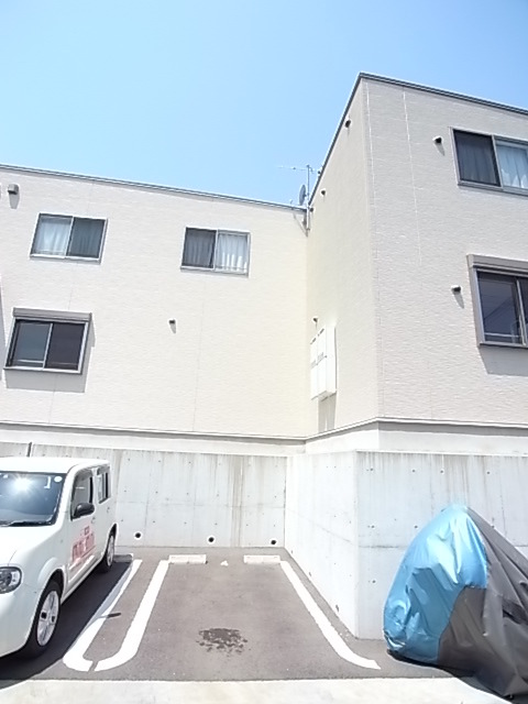 ベル アンビエンテ 駐車場