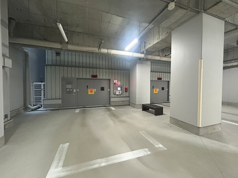 プラウド阪急塚口駅前 収納