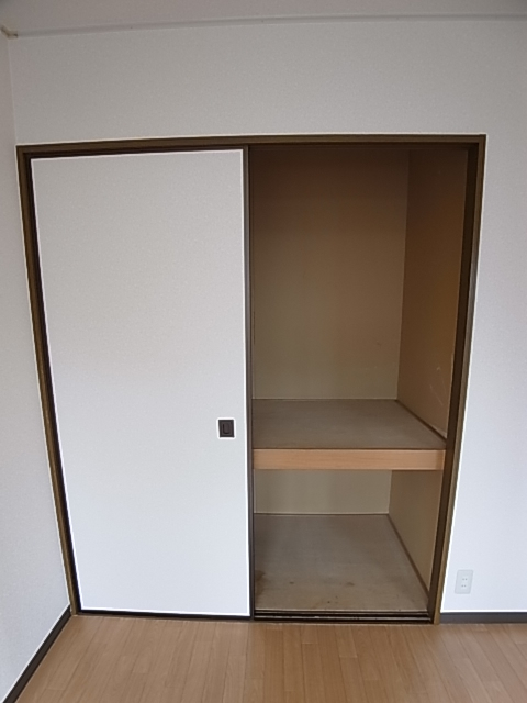 塩屋ヴィレッジ 収納